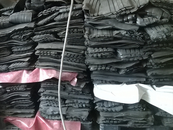 Сучасны завод KOS-PLAST з інавацыйнымі тэхналогіямі вытворчасці спецыялізаваных гумовых кампазіцый